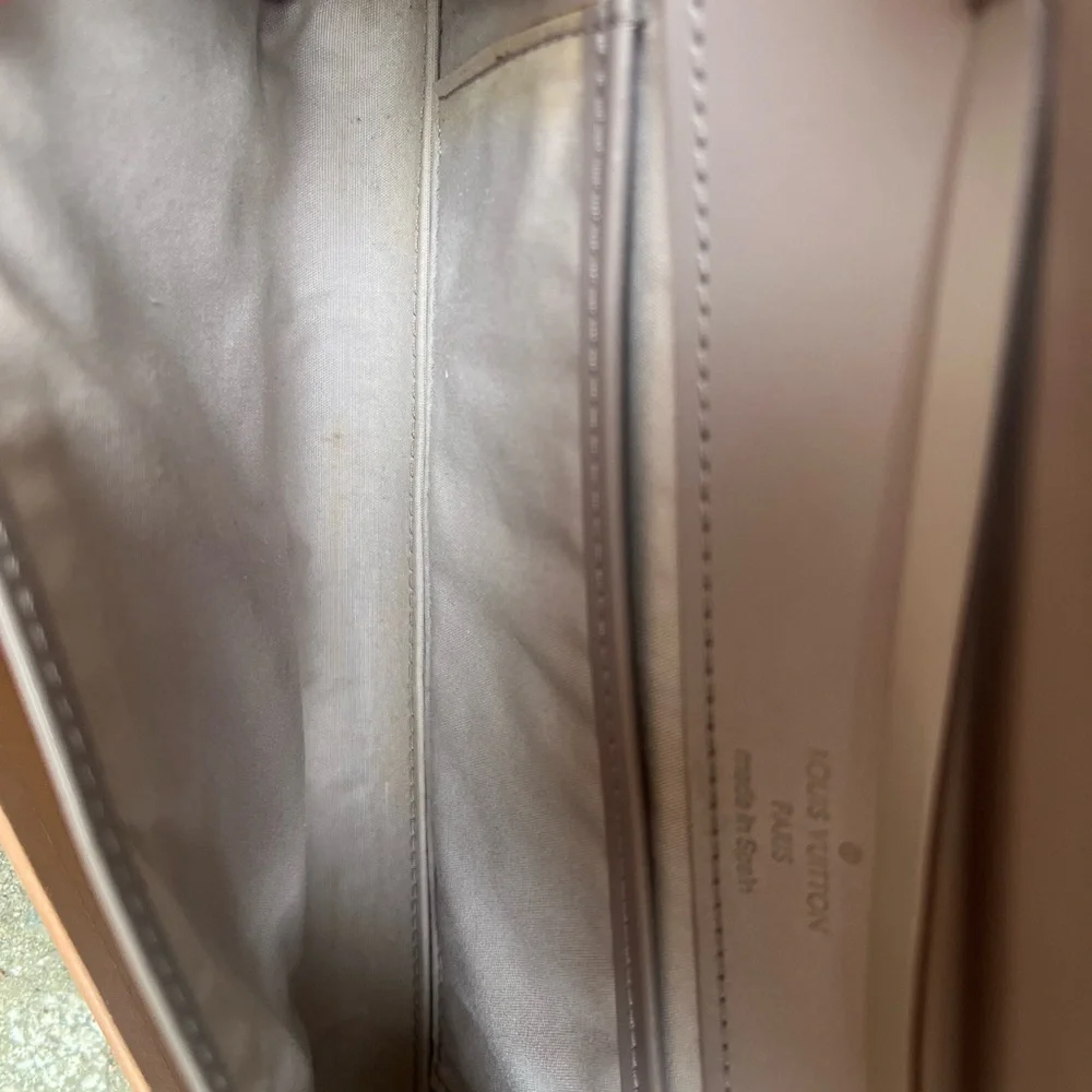 Lovely lavender LV leather bag - Picture 2 of 13